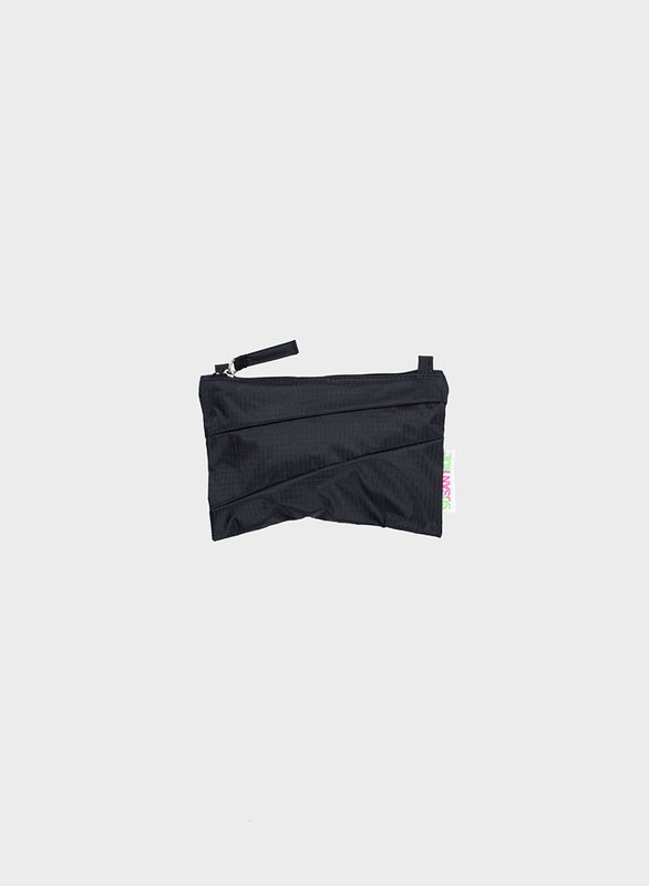 pouch black